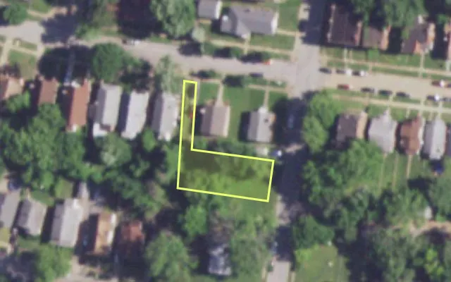 Aerial view of 8413 NEWBY ST — vacant lot, St. Louis with approximate parcel outline