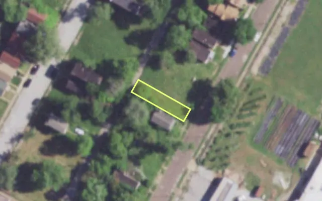 Aerial view of 4227 OBEAR AV — vacant lot, St. Louis with approximate parcel outline