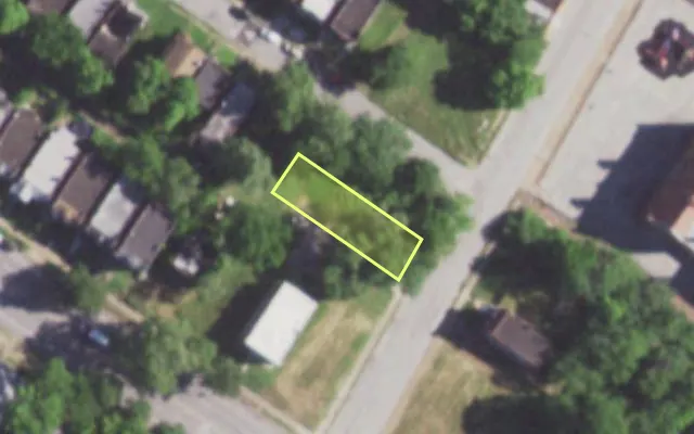 Aerial view of 1315 HAMILTON BLVD — vacant lot, St. Louis with approximate parcel outline