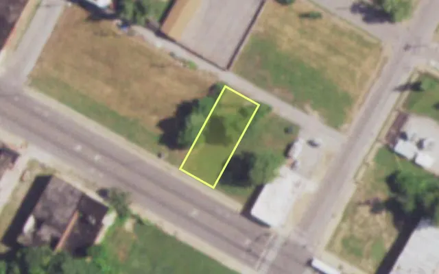 Aerial view of 4511 DR MARTIN LUTHER KING DR — vacant lot, St. Louis with approximate parcel outline