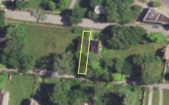 Aerial view of 4636 VERNON AV — vacant lot, St. Louis with approximate parcel outline