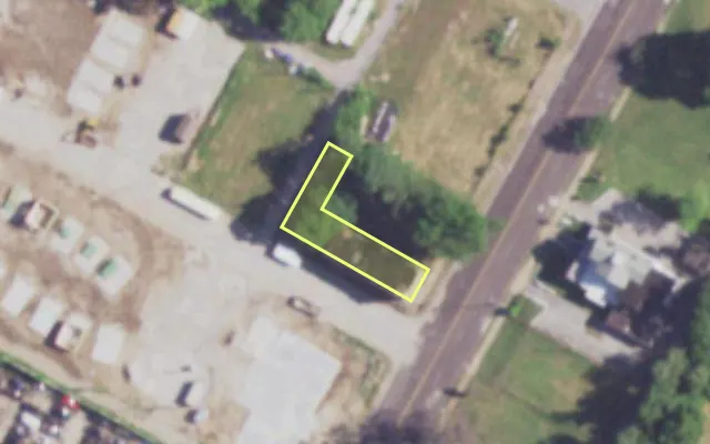 Aerial view of 1701 N GRAND BLVD — vacant lot, St. Louis with approximate parcel outline