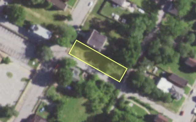 Aerial view of 1600 SEMPLE AV — vacant lot, St. Louis with approximate parcel outline