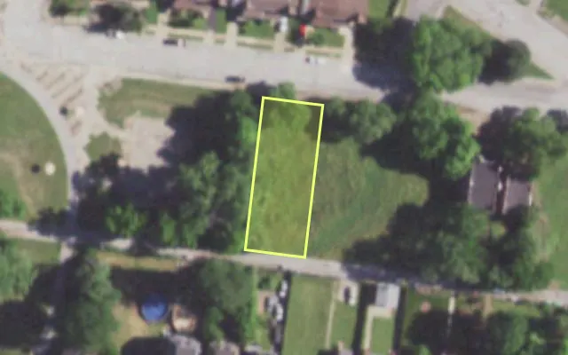 Aerial view of 5630 ETZEL AV — vacant lot, St. Louis with approximate parcel outline