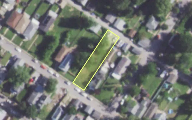 Aerial view of 4215 EICHELBERGER ST — vacant lot, St. Louis with approximate parcel outline