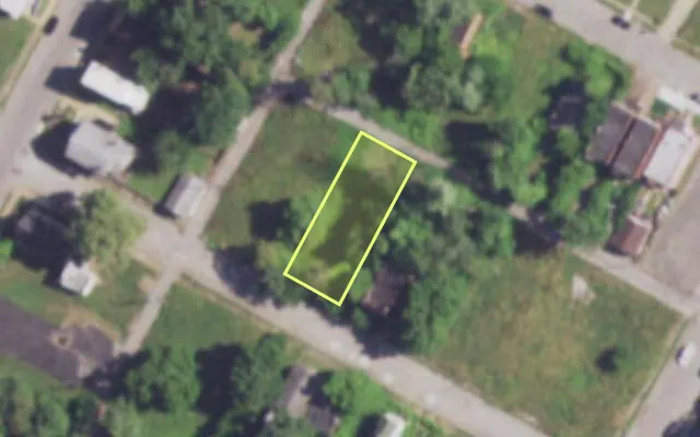 Aerial view of 4229 COTE BRILLIANTE AV — vacant lot, St. Louis with approximate parcel outline