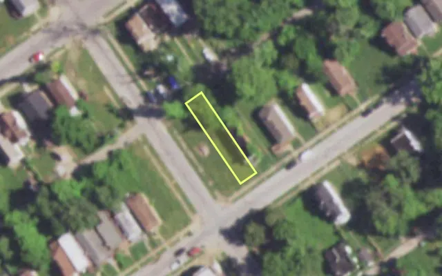 Aerial view of 5505 GENEVIEVE AV — vacant lot, St. Louis with approximate parcel outline
