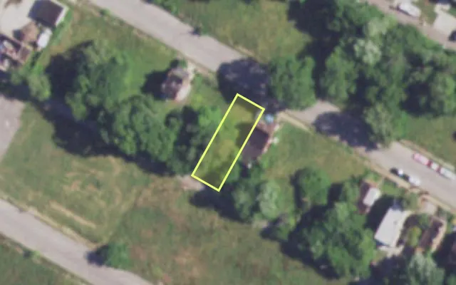 Aerial view of 4040 NORTH MARKET ST — vacant lot, St. Louis with approximate parcel outline