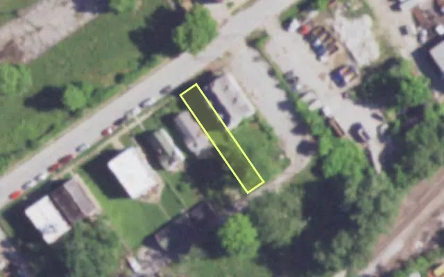 Aerial view of 406 BLASE AV — vacant lot, St. Louis with approximate parcel outline