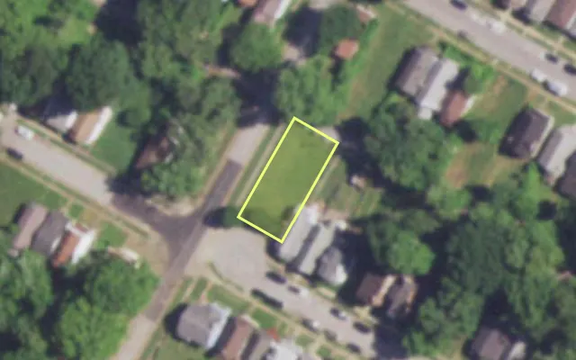 Aerial view of 5957 EMMA AV — vacant lot, St. Louis with approximate parcel outline