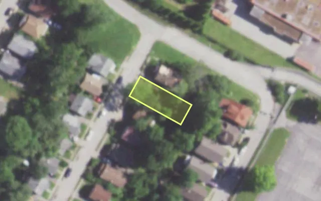 Aerial view of 4350 DARDENNE DR — vacant lot, St. Louis with approximate parcel outline