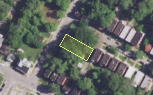 Aerial view of 4018 CAMELLIA AV — vacant lot, St. Louis with approximate parcel outline
