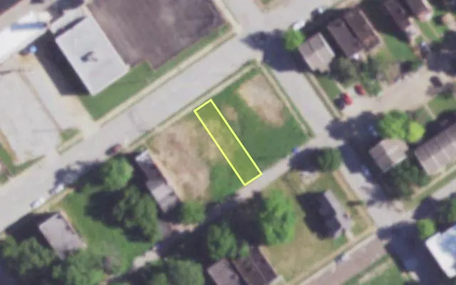 Aerial view of 2108 JOHN AV — vacant lot, St. Louis with approximate parcel outline