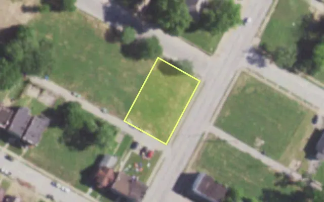 Aerial view of 5806 KENNERLY AV — vacant lot, St. Louis with approximate parcel outline