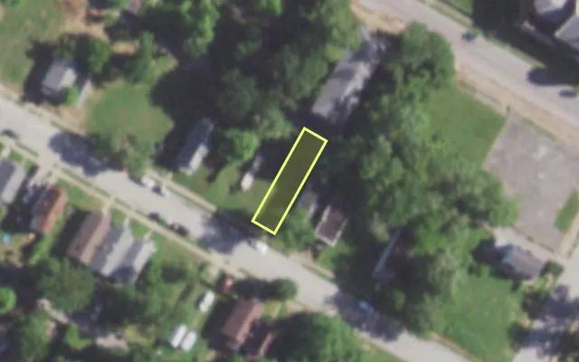 Aerial view of 5625 KENNERLY AV — vacant lot, St. Louis with approximate parcel outline