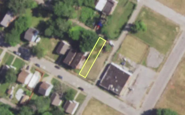 Aerial view of 4519 ST FERDINAND AV — vacant lot, St. Louis with approximate parcel outline