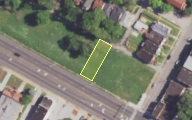Aerial view of 4817 NATURAL BRIDGE AV — vacant lot, St. Louis with approximate parcel outline