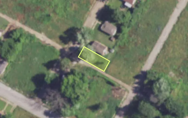 Aerial view of 3020 CLARENCE AV — vacant lot, St. Louis with approximate parcel outline