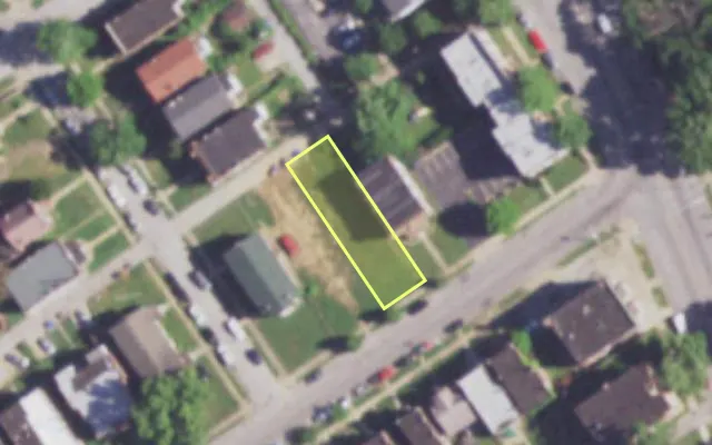 Aerial view of 4675 POPE AV — vacant lot, St. Louis with approximate parcel outline