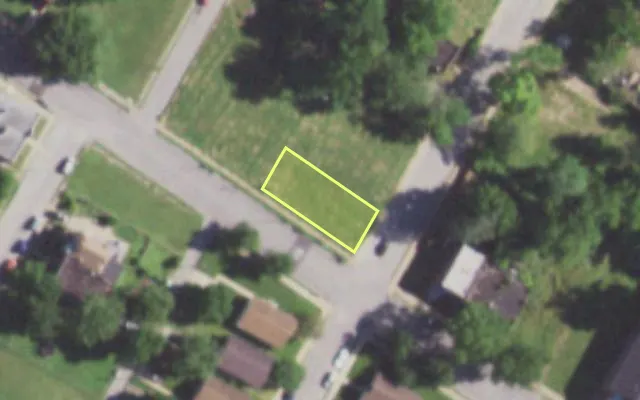 Aerial view of 1453 BLACKSTONE AV — vacant lot, St. Louis with approximate parcel outline