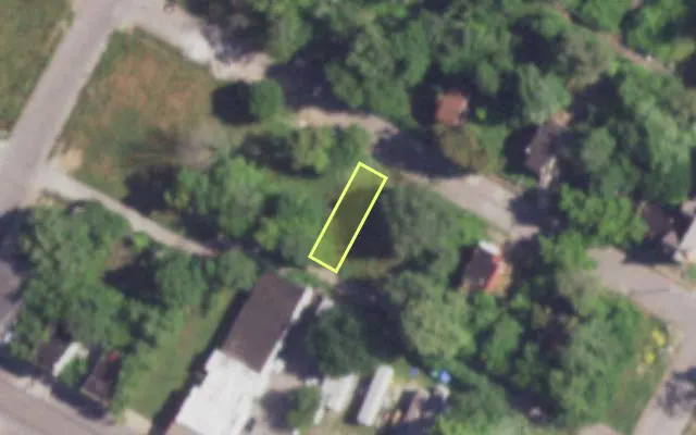 Aerial view of 4228 ALDINE AV — vacant lot, St. Louis with approximate parcel outline