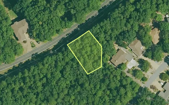 Aerial view of GARLAND County parcel 65652 — Arkansas post-auction with approximate parcel outline