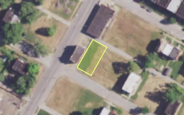 Aerial view of 3863 KENNERLY AV — vacant lot, St. Louis with approximate parcel outline
