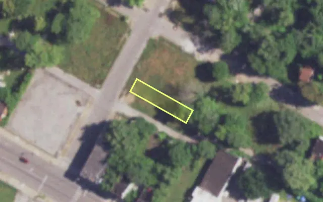 Aerial view of 1518 ANNIE MALONE DR — vacant lot, St. Louis with approximate parcel outline