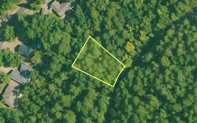 Aerial view of SALINE County parcel 704-00071-000 — Arkansas post-auction with approximate parcel outline