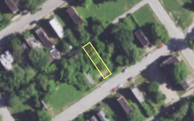 Aerial view of 2021 GANO AV — vacant lot, St. Louis with approximate parcel outline