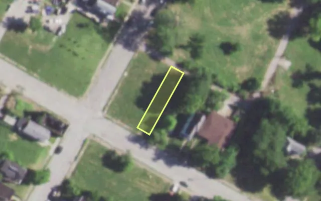 Aerial view of 5385 WABADA AV — vacant lot, St. Louis with approximate parcel outline