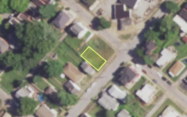Aerial view of 6703 PENNSYLVANIA AV — vacant lot, St. Louis with approximate parcel outline