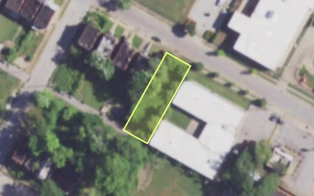 Aerial view of 3630 PALM ST — vacant lot, St. Louis with approximate parcel outline