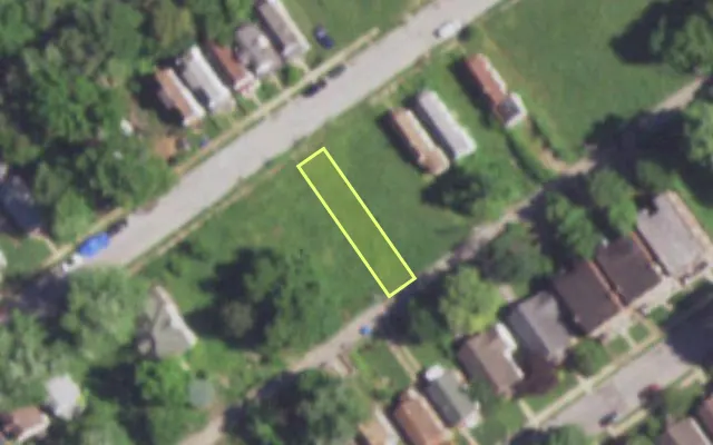 Aerial view of 5058 GERALDINE AV — vacant lot, St. Louis with approximate parcel outline