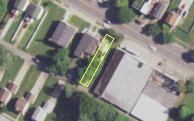 Aerial view of 4008 PAGE BLVD — vacant lot, St. Louis with approximate parcel outline