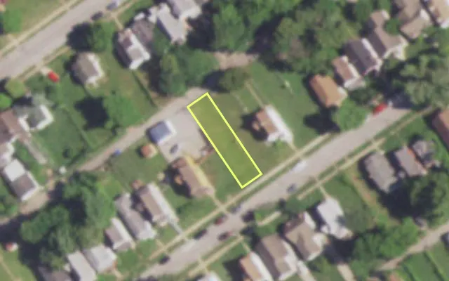 Aerial view of 4733 GENEVIEVE AV — vacant lot, St. Louis with approximate parcel outline