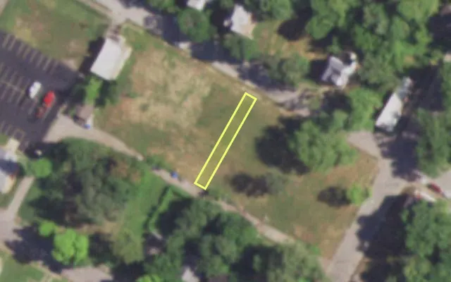 Aerial view of 4642 COTTAGE AV — vacant lot, St. Louis with approximate parcel outline