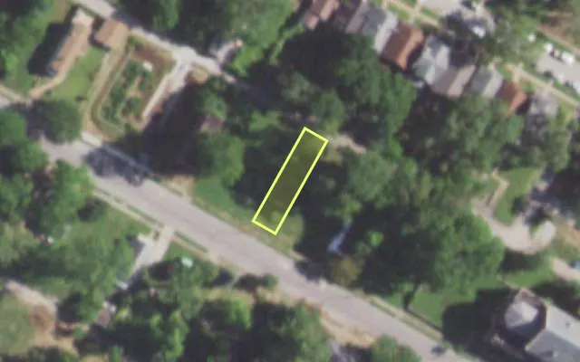 Aerial view of 5639 MAFFITT AV — vacant lot, St. Louis with approximate parcel outline