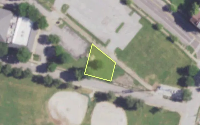 Aerial view of 3125 SCHOOL ST — vacant lot, St. Louis with approximate parcel outline