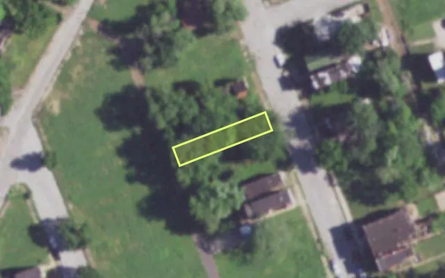 Aerial view of 3935 VEST AV — vacant lot, St. Louis with approximate parcel outline