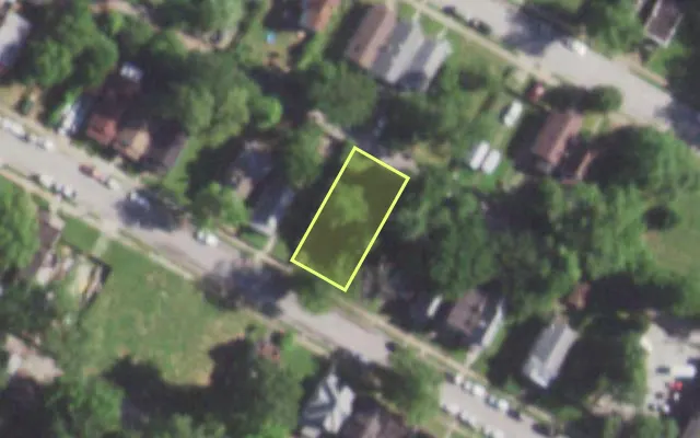 Aerial view of 5637 HIGHLAND AV — vacant lot, St. Louis with approximate parcel outline