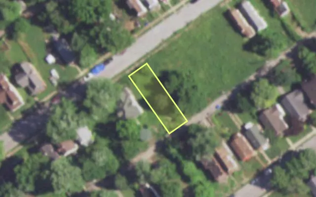 Aerial view of 5046 GERALDINE AV — vacant lot, St. Louis with approximate parcel outline