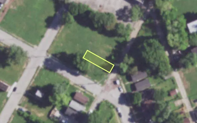 Aerial view of 4205 GLASGOW AV — vacant lot, St. Louis with approximate parcel outline