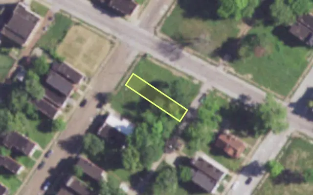 Aerial view of 4252 COLLEGE AV — vacant lot, St. Louis with approximate parcel outline