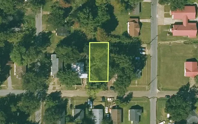 Aerial view of PHILLIPS County parcel 703-04762-000 — Arkansas post-auction with approximate parcel outline