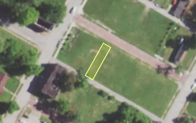 Aerial view of 5568 ST EDWARD AV — vacant lot, St. Louis with approximate parcel outline