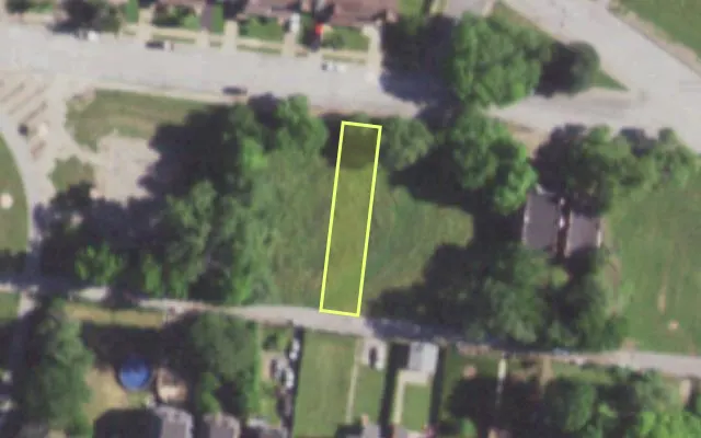 Aerial view of 5628 ETZEL AV — vacant lot, St. Louis with approximate parcel outline