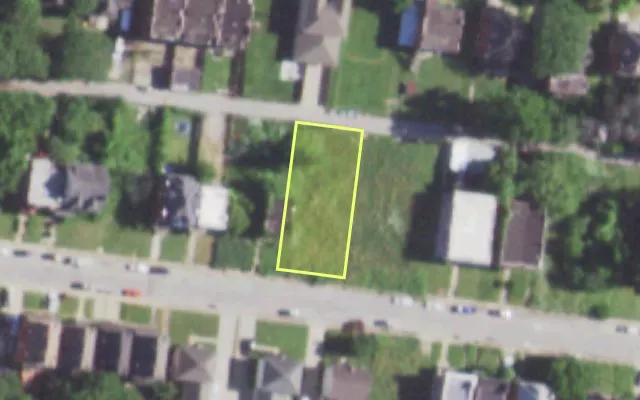 Aerial view of 5355 VERNON AV — vacant lot, St. Louis with approximate parcel outline
