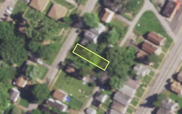 Aerial view of 5738 ACME AV — vacant lot, St. Louis with approximate parcel outline