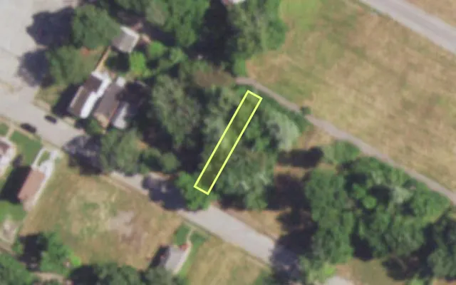 Aerial view of 4559 COTTAGE AV — vacant lot, St. Louis with approximate parcel outline